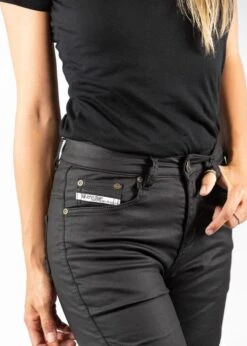 John Doe Betty Biker Jeggings Zwart Motorbroek -Motorfiets Winkel john doe betty biker jeggings black jdj4009 broekzak 7228